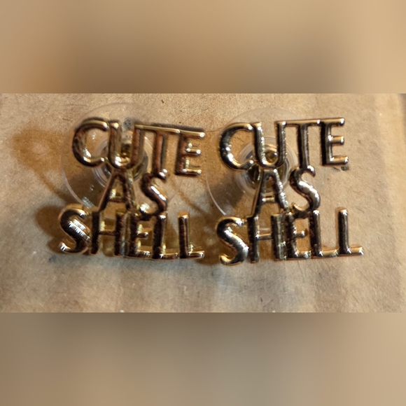 Beachy Earring Set - Picture 2 of 5